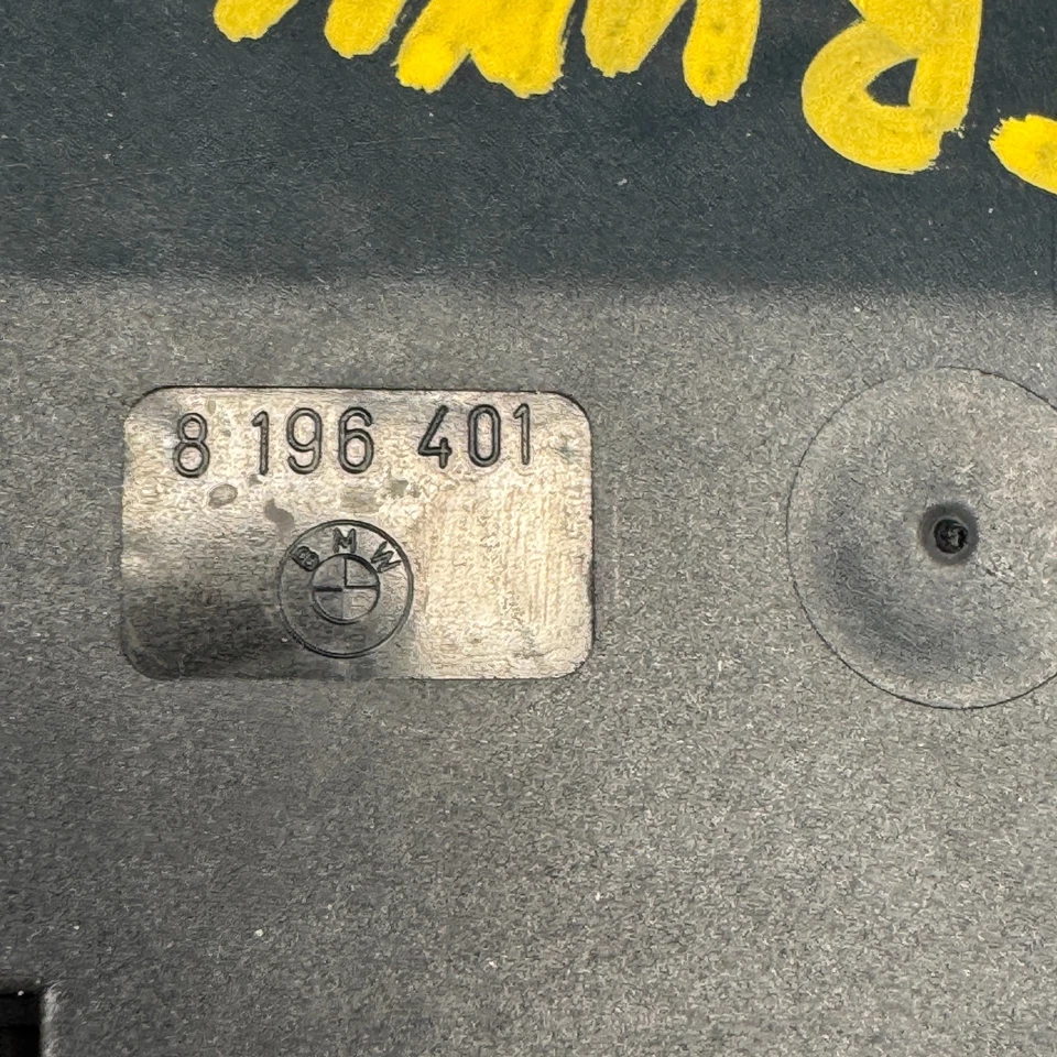 2006–2011 BMW 325i E90 Trunk Lock Latch Actuator OEM 8196401 - Image 2 of 4