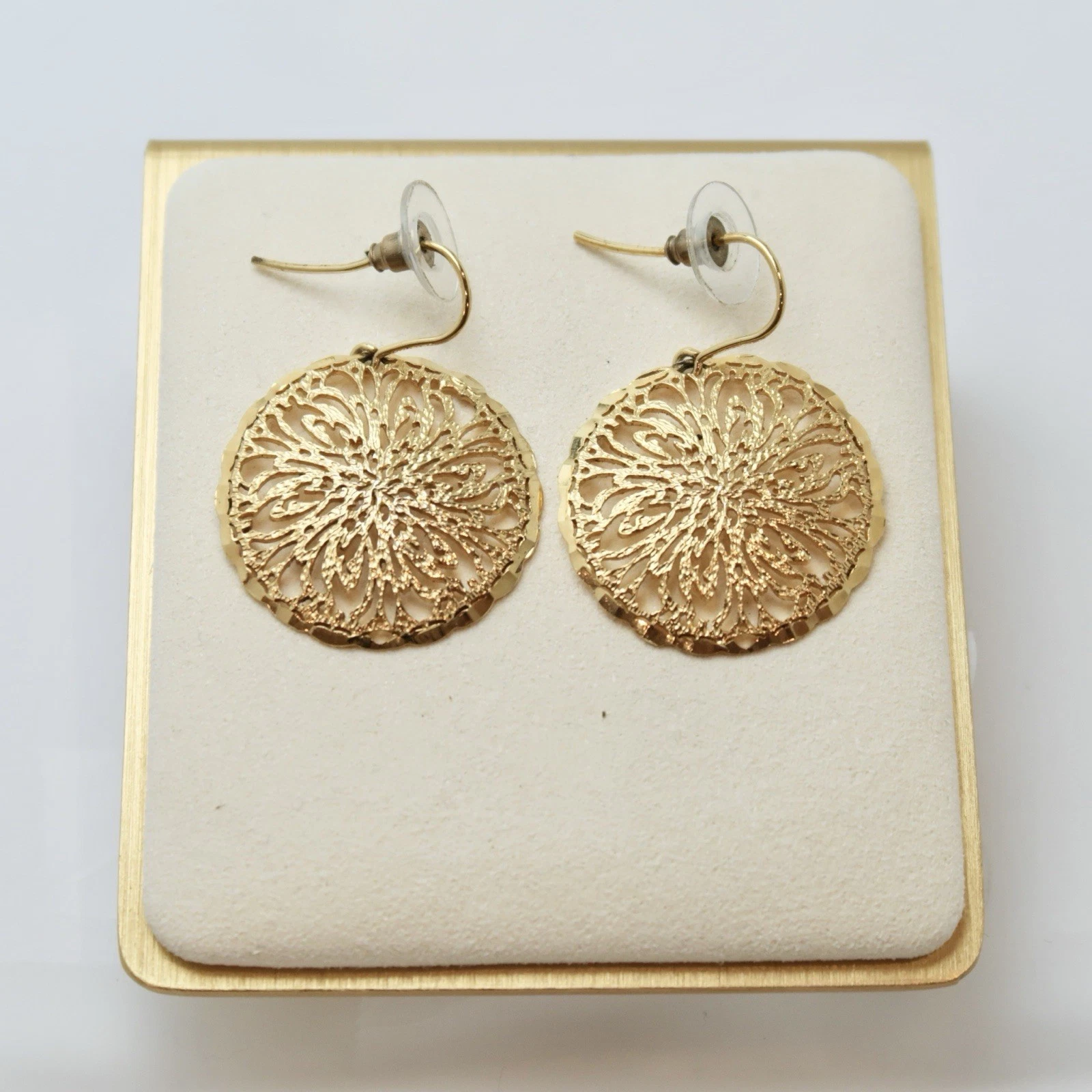 Filigree Disc Mandala Sunburst Gold Tone Vintage Earring Jewelry E24