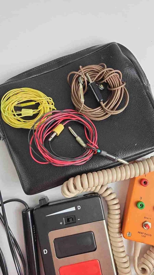 Sedatelec Punctoscope DT Accupunture 点探测器/笔 + 额外配件 — 第 3/4 张图片