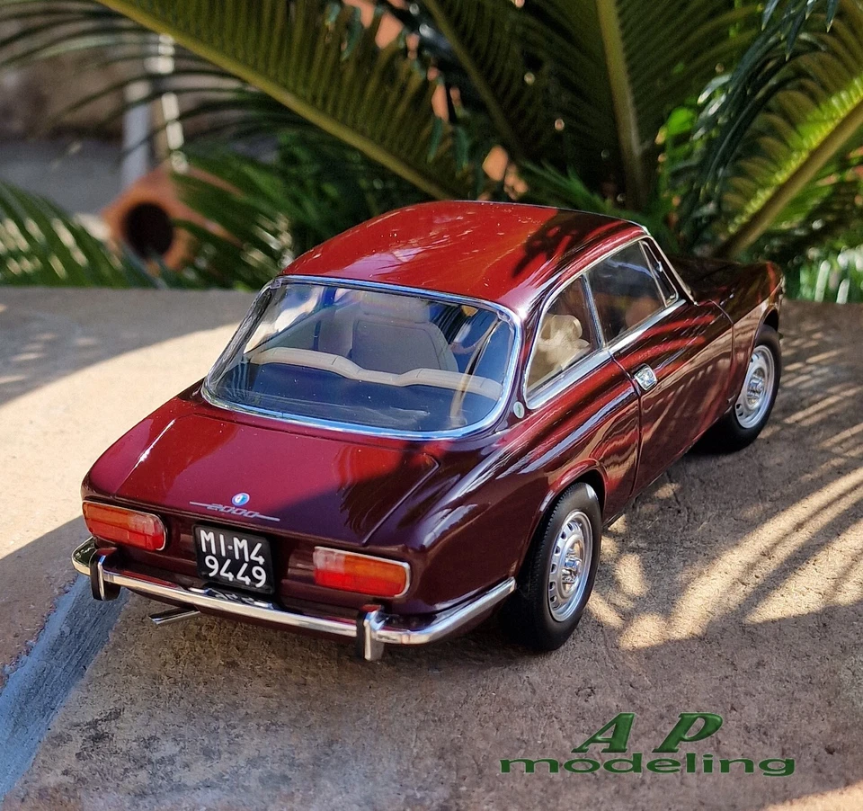 modellino auto 1/18 alfa romeo GTv 2000 modellini GT da collezione norev diecast - Immagine 3 di 4