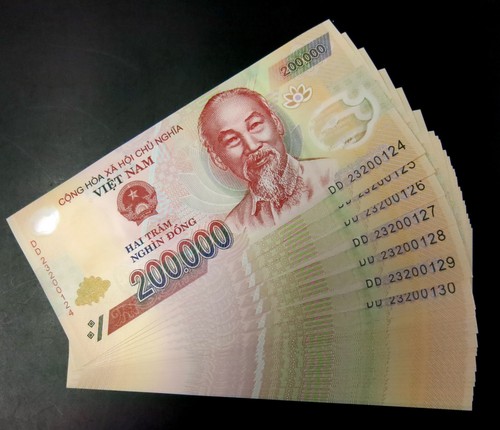 Vietnam 1 Million Dong = 200,000$ x 5 notes. UNC condition, Consecutive ...