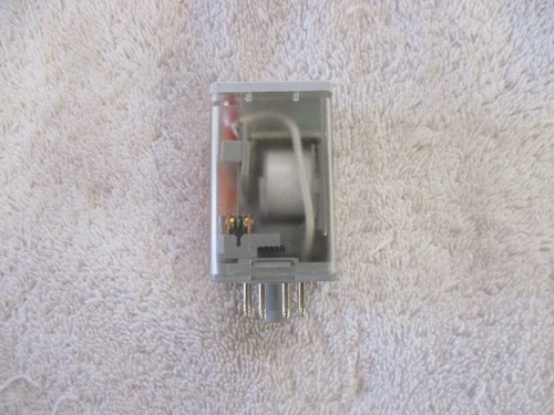 Siemens 3TX71 Plug-In Relay 3TX7112-1LF13 - 第 5/6 張圖片