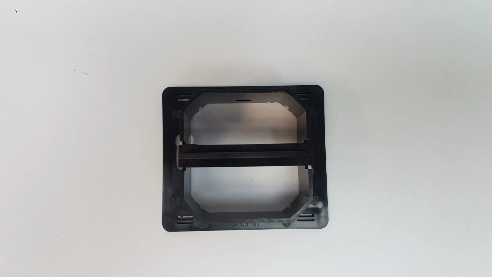 Rear view of the DTDIR03-W mounting frame