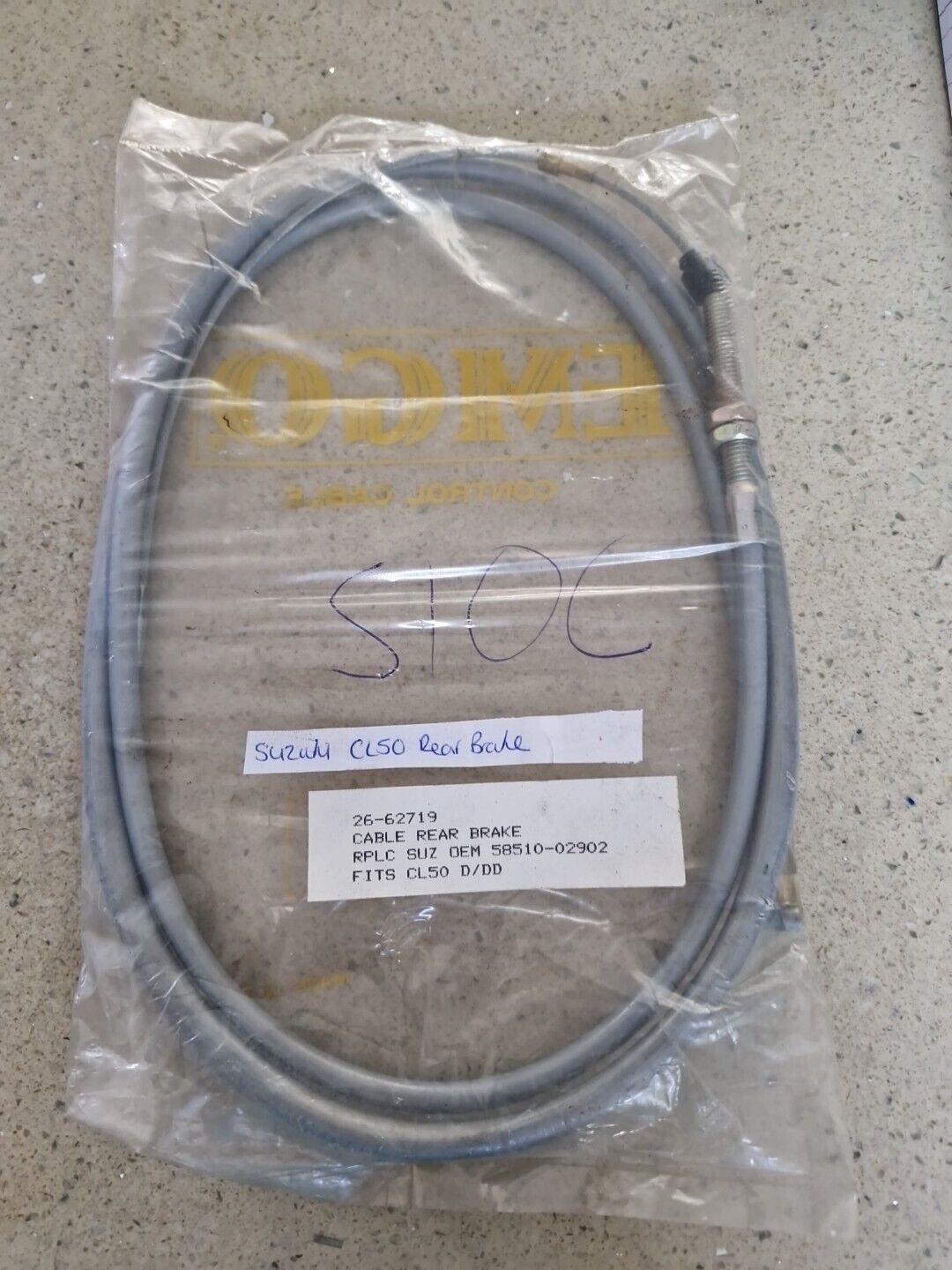 Foto 1 di 10