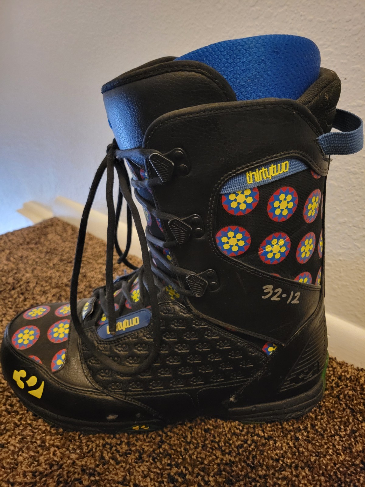 thirty two snowboard boots size 12 Brighton ski resort limited edition