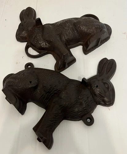 Vintage GRISWOLD Cast Iron Easter Rabbit Cake 2 Pieces Mold /Model #862 and #863