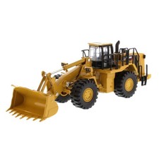 Diecast Masters 1/64 Caterpillar 988H Wheel Loader Play & Collect 85697