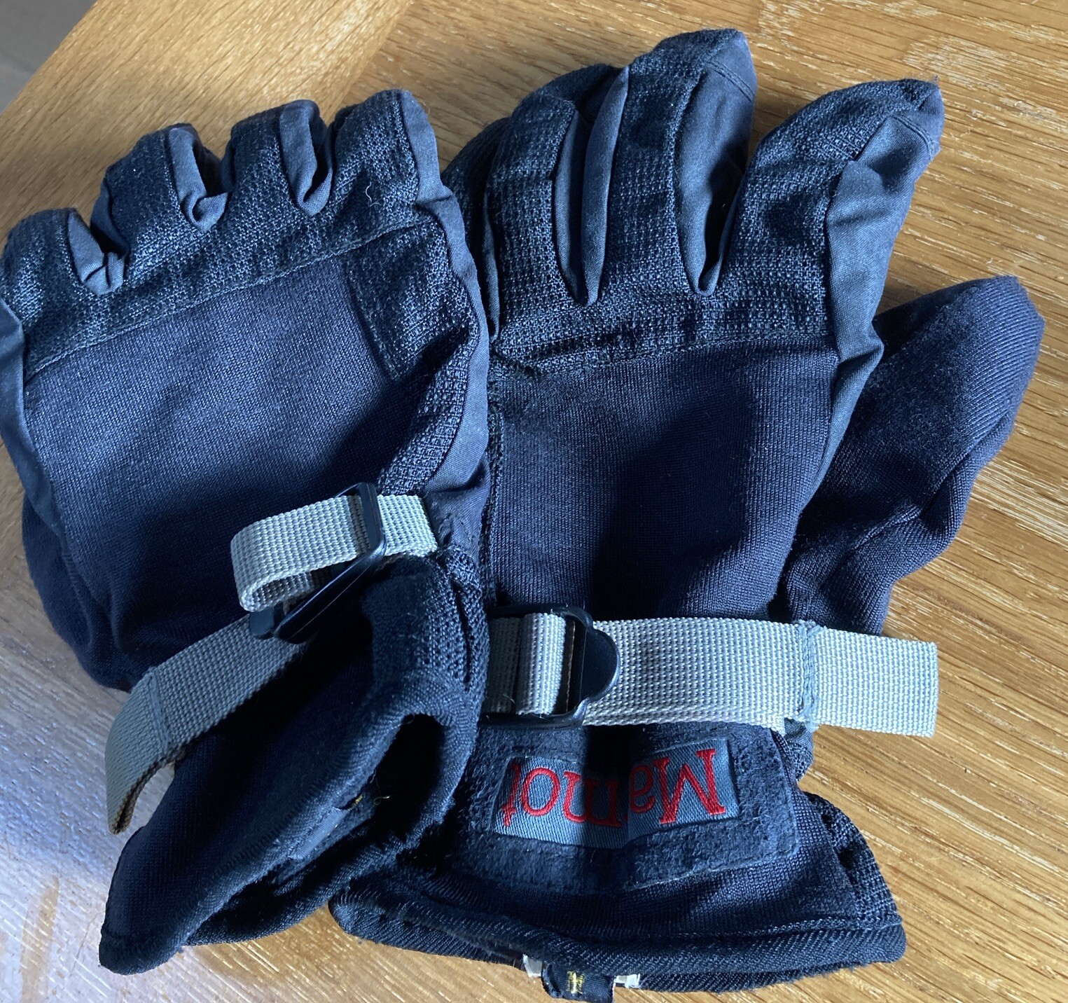 Marmot Mens Winter Ski Gloves Waterproof Thermal Windproof Size M Black