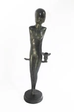 Italian Bronze mid-century modern woman sculpture (59x17x12cm). An eye-catcher!