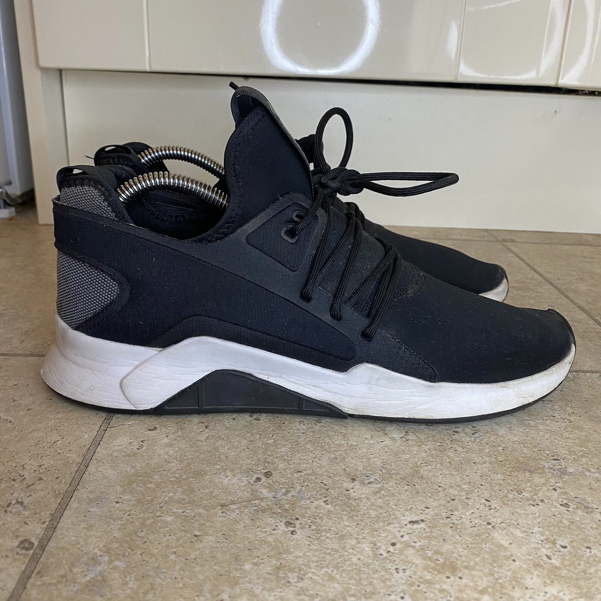 Reebok training guresu sneakers in black 2025