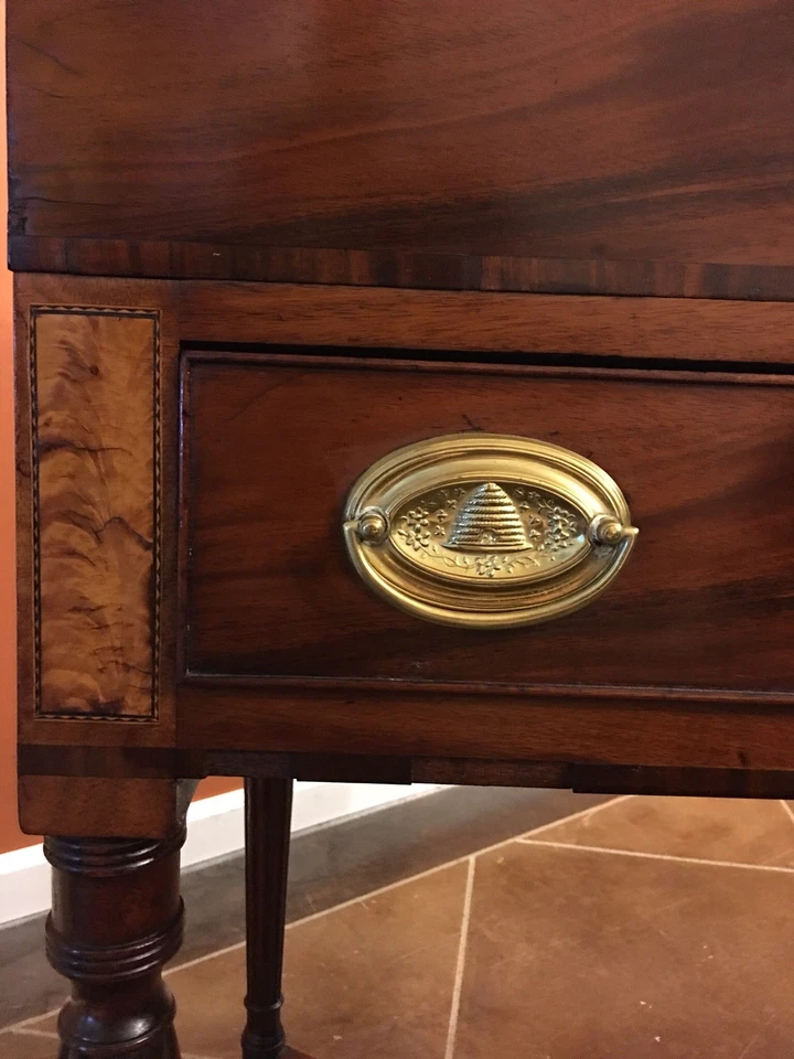 Antiguo escritorio de capitán americano de caoba de principios del siglo XIX Foto 4 de 4
