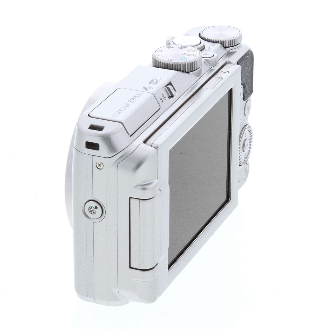 Nikon COOLPIX A900 Digital Camera W. 35x Zoom Lens 20.3MP Silver Tested