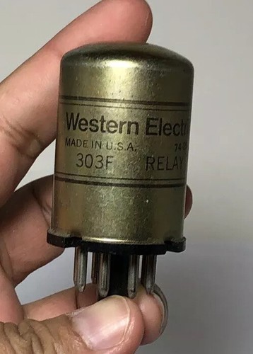 Western Electric Relays 303F & 275B - Picture 2 of 12