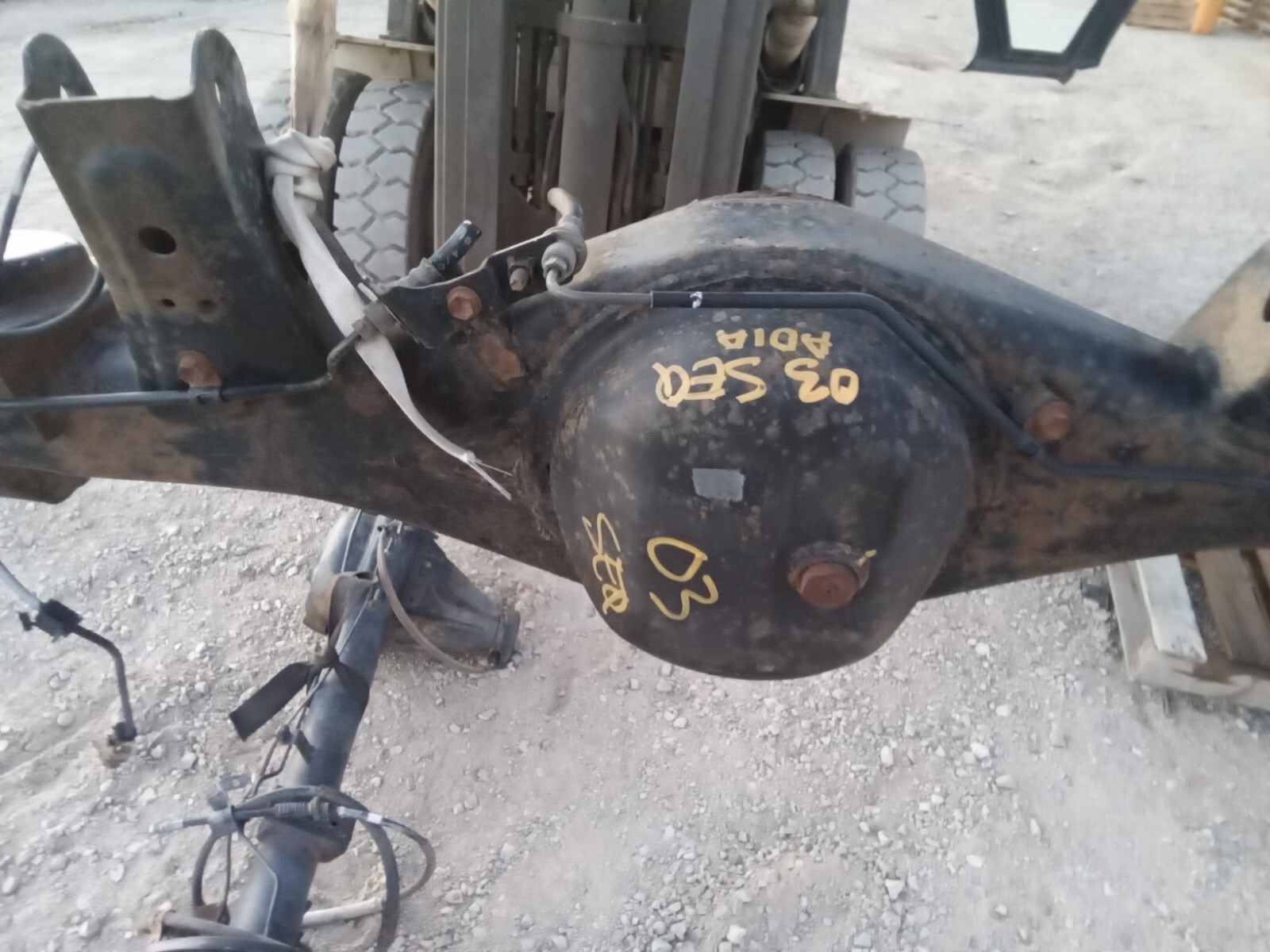2001 2002 2003 2004 TOYOTA SEQUOIA 4WD REAR DIFFERENTIAL REAR END ...