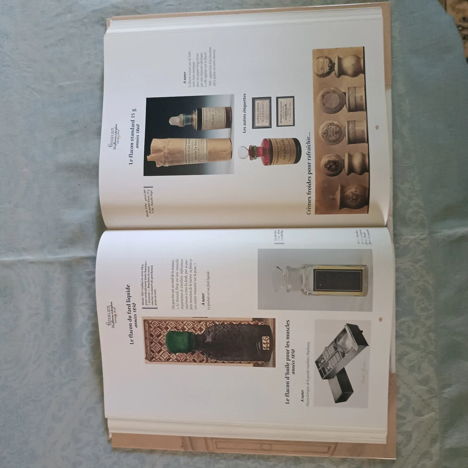 Beau livre parfum GUERLAIN les flacons à parfumer depuis 1828 - Photo 4/4