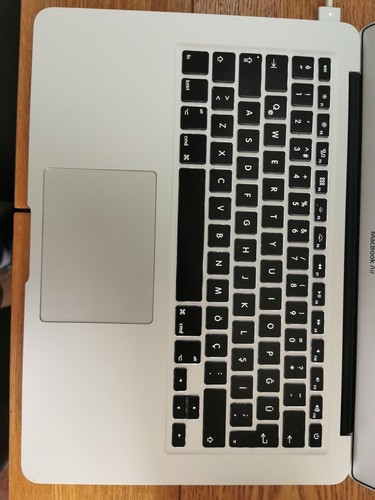 Apple MacBook Air A1466 13.3" Laptop - C1MPF1PDG944 Turkish Keyboard (Mar, 2015) - Picture 11 of 12