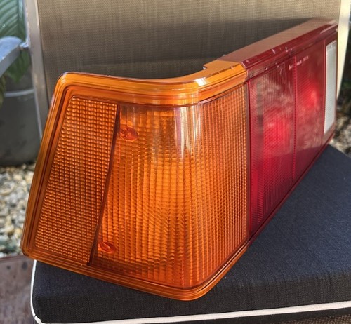 NISSAN 1985-86 BLUEBIRD 910 SERIES 3 TRX SEDAN GENUINE RED LUCAS LHS TAIL LIGHT! - Picture 6 of 21