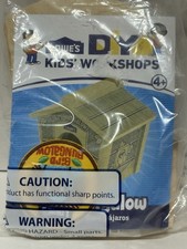 Lowes Wooden DIY Birdhouse Craft For Kids With A Patch  (Z152)