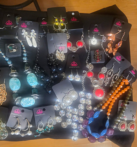 25-Piece Paparazzi Jewelry Mixed Lot New Unworn Reseller Lot