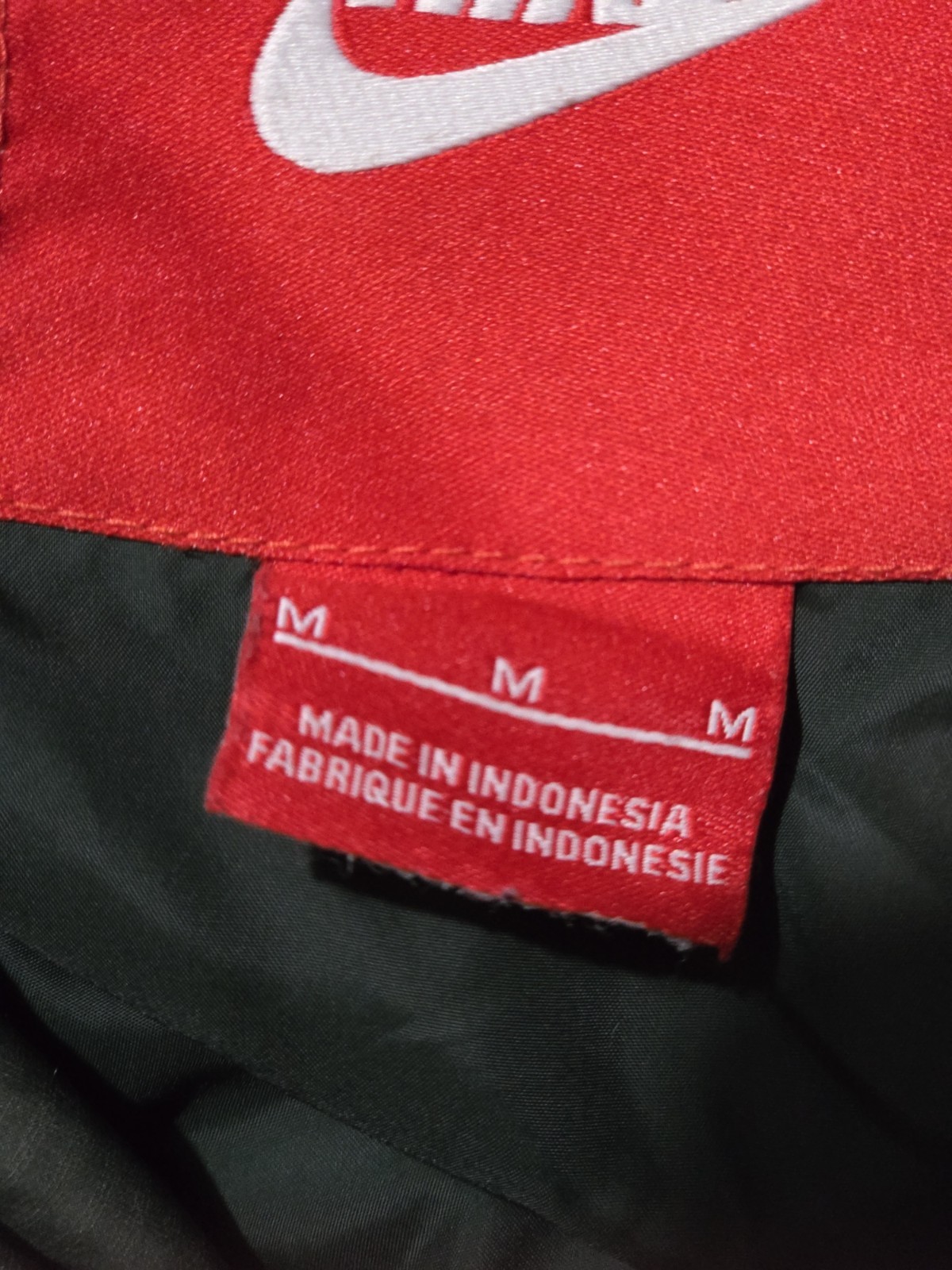 Nike Premium Essentials Windrunner Jacket Men's M… - image 9