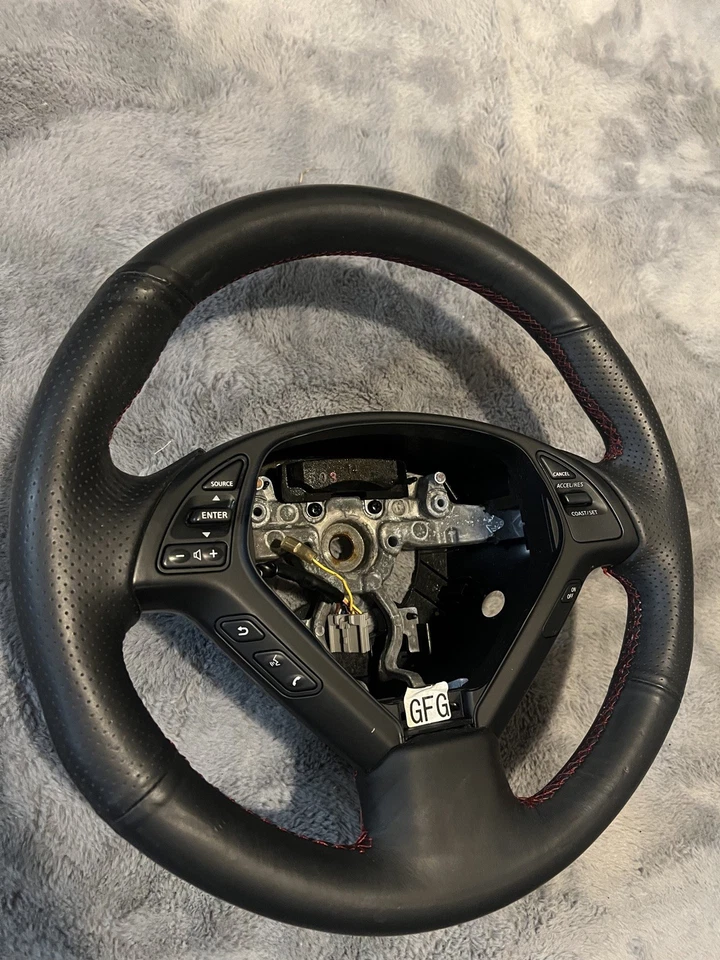 08-13 Volante Infiniti G37 Cuero Costuras Rojo Foto 3 de 4