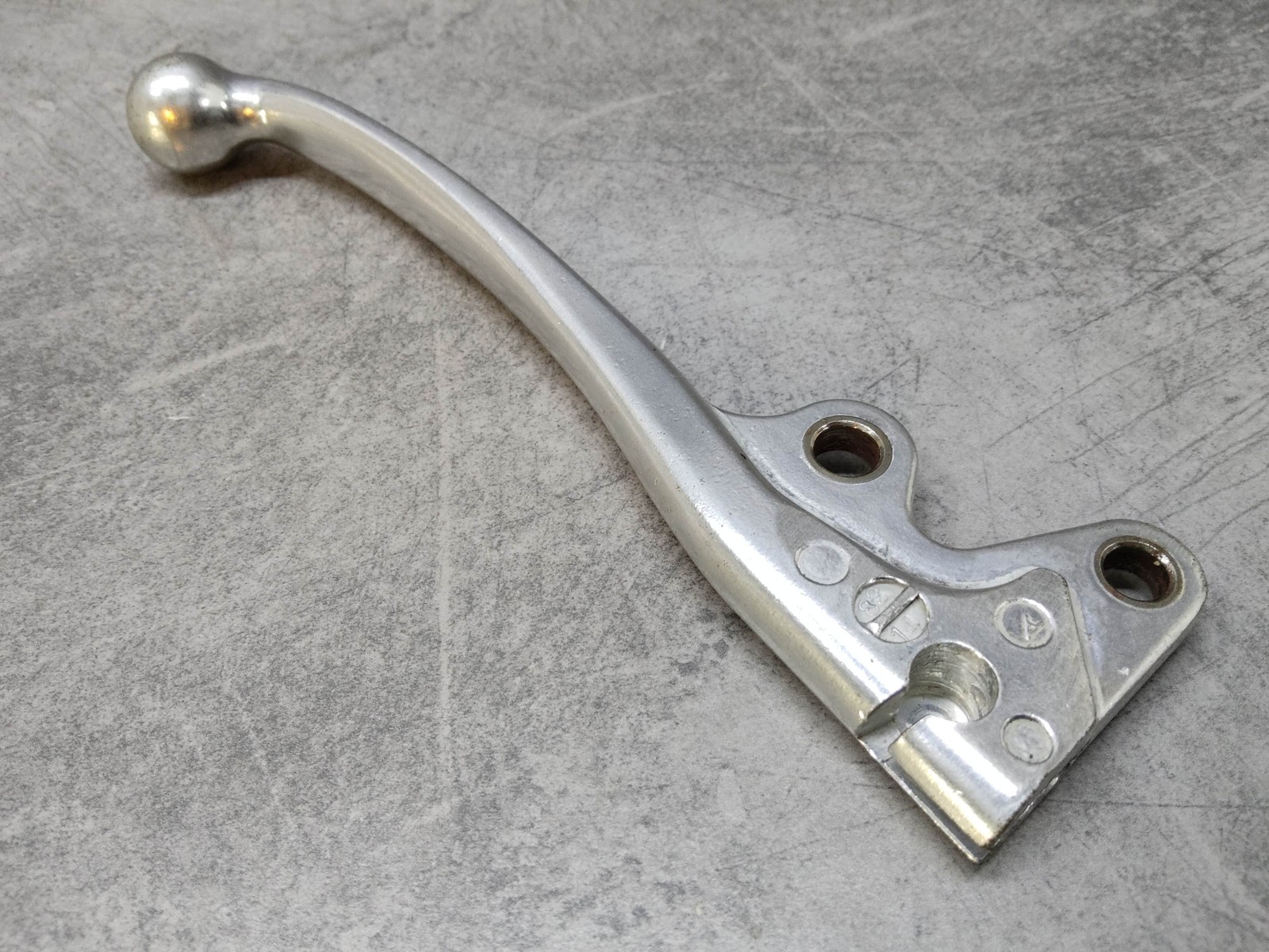 Levier gauche CB400A pour remplacer une commande de frein cassée sur Honda 1978