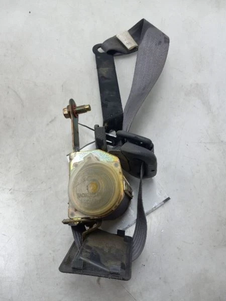 1991 TOYOTA PICKUP EXTRA CAB PASSENGER REAR SEAT BELT ASSEMBLY - Image 3 of 4