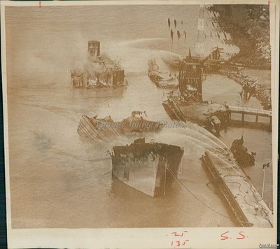 1974 Greek Oil Tanker Destroyed At Philadelphia Dock Explosion Tragedy 8X8 Photo