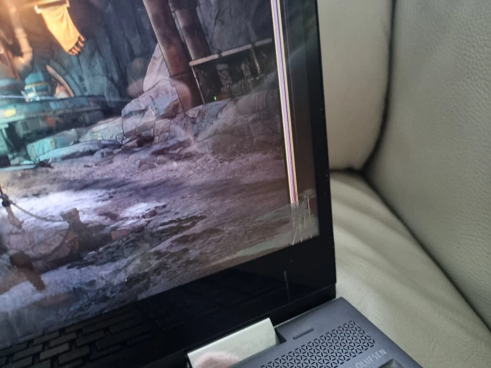 Ultrabook HP ENVY x360 - 15-bq001na, AMD-A9, 8GB RAM, 120GB SSD, 1Tb HDD - Imagen 3 de 4