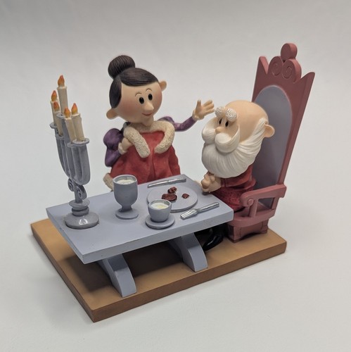 Enesco Rudolph Island Of Misfit Toys Nobody Likes Skinny Santa 875279 Mrs Claus - Bild 2 von 11