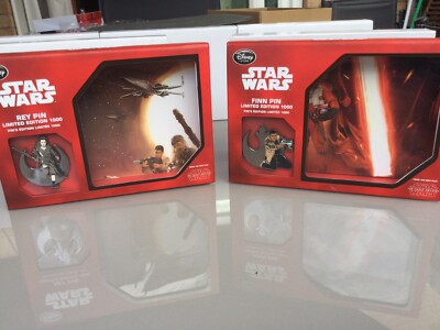 2 X DISNEY STORE STAR WARS FORCE AWAKENS REY & FINN BOXED PINS LTD ED 1000 2020