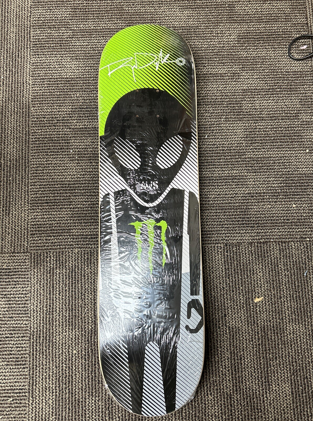 Picture 1 of 6