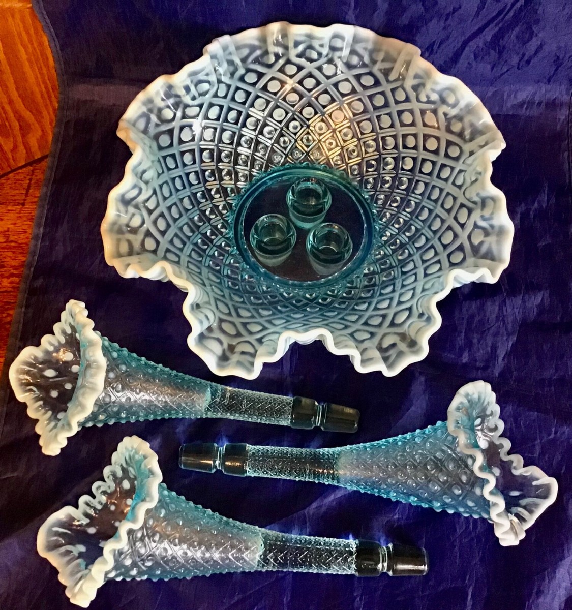 '50~'60 フェントン Fenton Blue Hobnail 美品 Shop the Vintage 1950s Fenton Blue Hobnail Vase at Weston Table