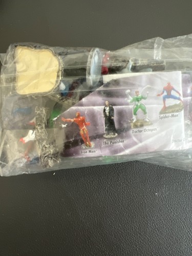 Marvel Buildable Figures (Set of 8) - Picture 2 of 7
