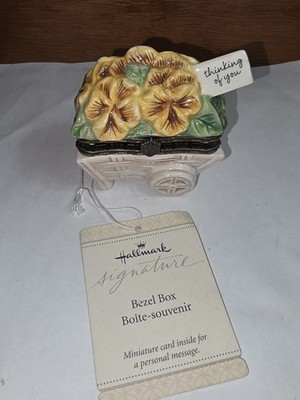 Vtg HALLMARK NWT thinking Of You Flower Cart Trinket Box Hinged W Mini Card