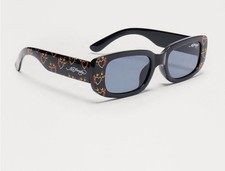 NWT Ed Hardy Black Flaming Heart Sunglasses 100 UV Protection
