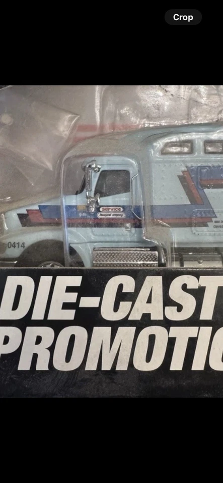 Remolque cisterna DCP 30876 Ripon Service Transport Co. International 9100i 1/64 Foto 4 de 4