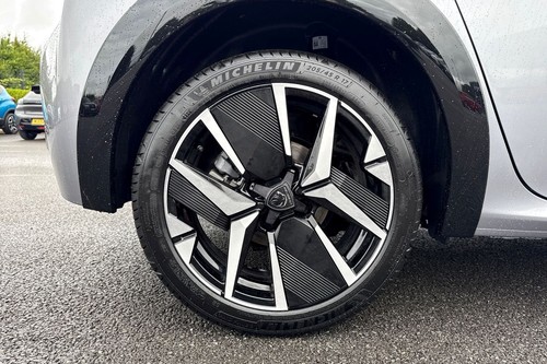 2025 Peugeot 208 1.2 PureTech MHEV GT e-DSC Euro 6 (s/s) 5dr Hatchback PETROL Au - Picture 10 of 24