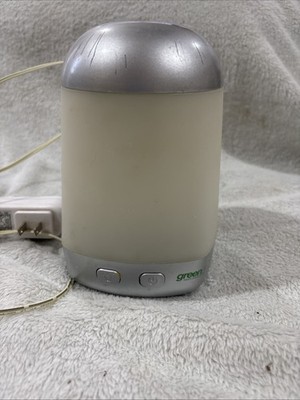 Green Air Diffuser and Nightlight for Essential Oils Aromatherapy Machine White