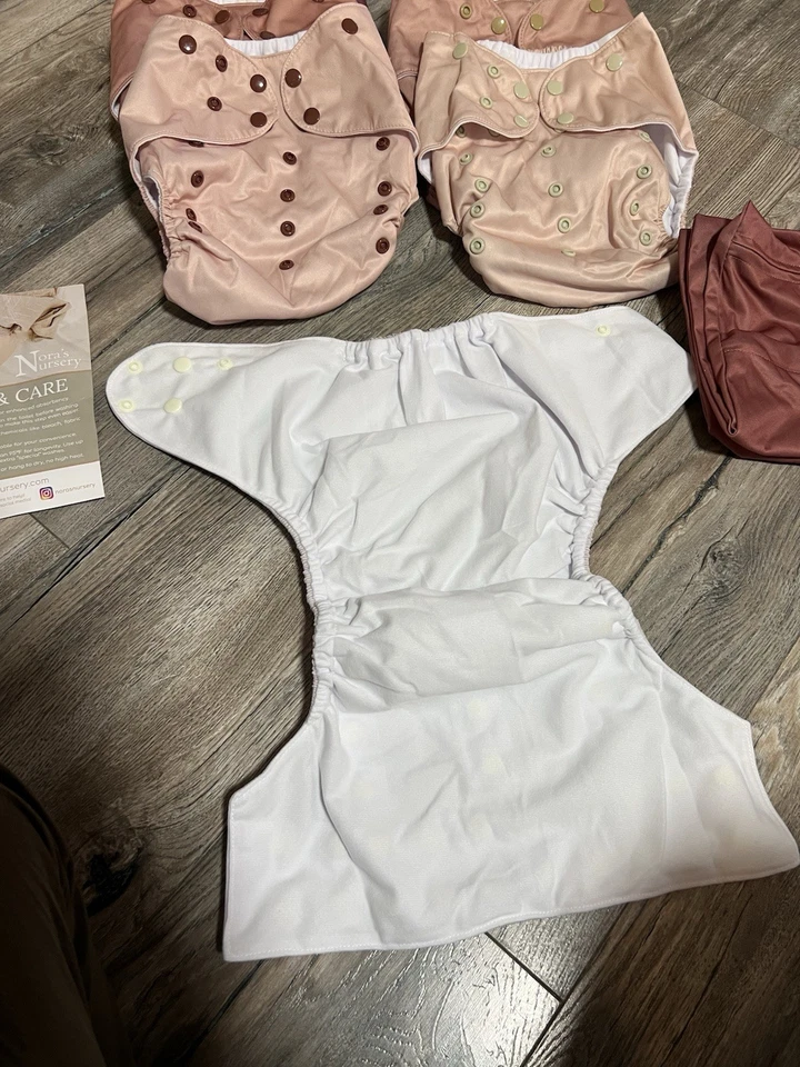 Pañales de tela de bolsillo grandes para niños Nora's, paquete de 7, 35-55 libras con bolsa húmeda Foto 3 de 4