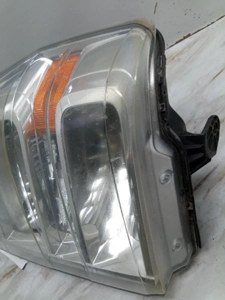 2008-2017 FORD E350SD( SUPER DUTY) RIGHT PASSENGER SIDE HALOGEN HEADLIGHT OEM - Image 4 of 4