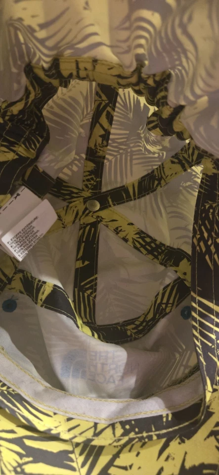 Sombrero protector solar amarillo y negro The North Face niños jóvenes/junior Foto 3 de 4