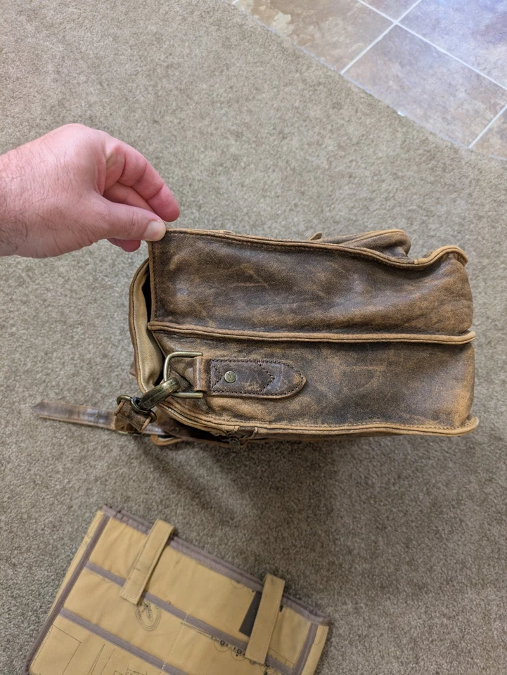 Maletín Scully Aero Squadron de piel de cordero para computadora portátil  Foto 4 de 4