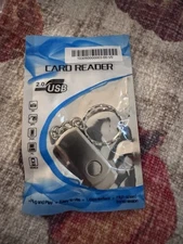 2.0 Hi Speed USB Card Reader Plug & Play for Camera, Mobile, PC, MP3 w/Key Chain