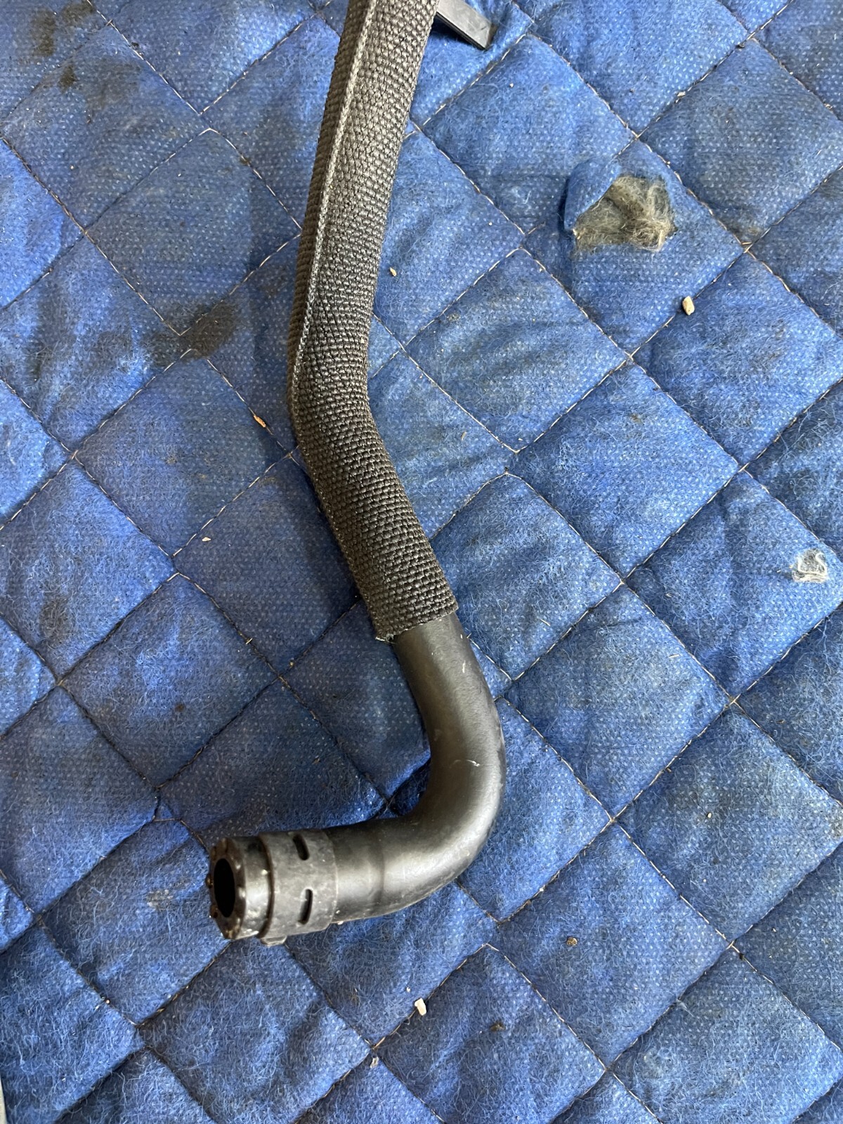 Audi R8 2012 Coolant pipe P/N 420121439