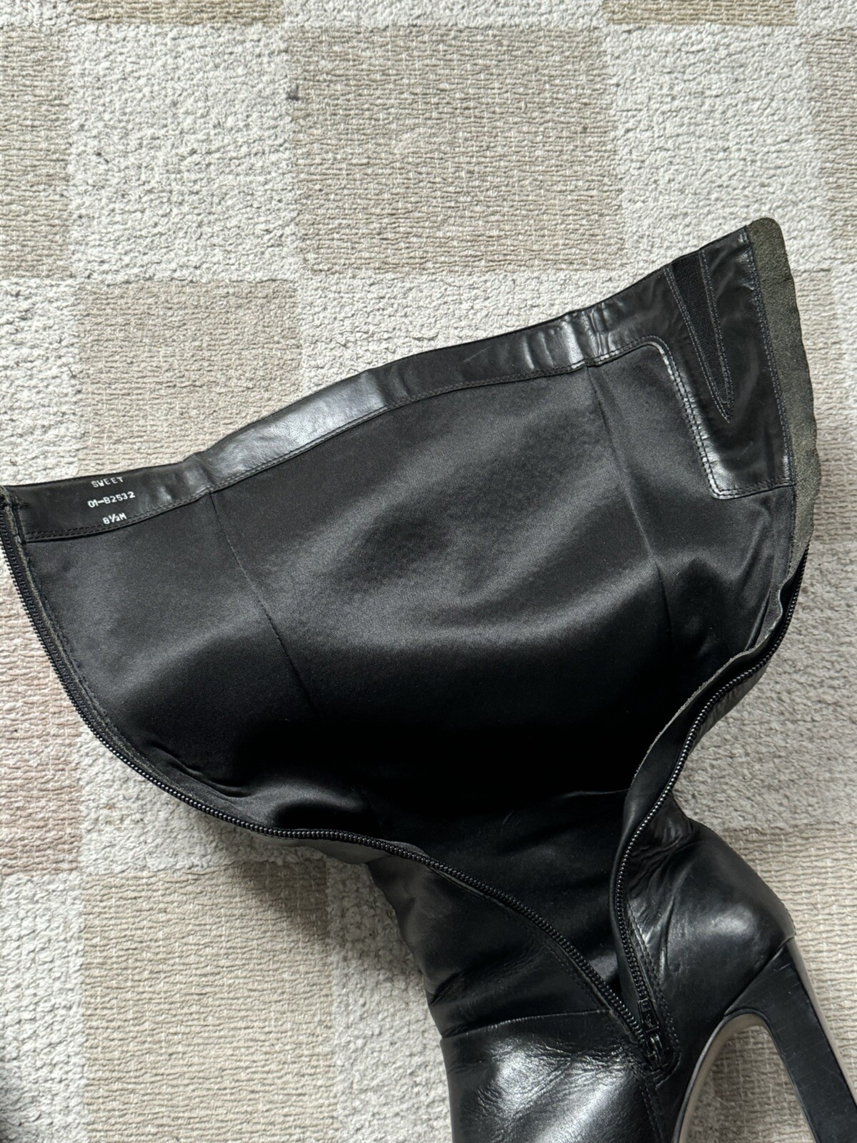 Foto 9 di 12