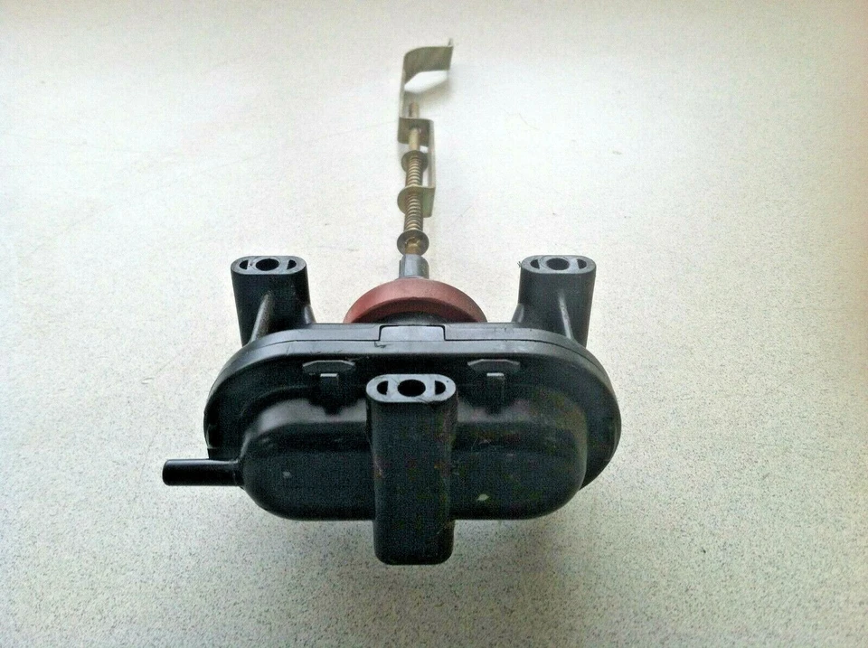 1981-1985 MERCEDES-BENZ 380SEC 420SEC 500SEC W126 ~ TRUNK LID ELEMENT - Image 2 of 4