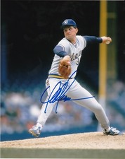 DAN PLESAC  MILWAUKEE BREWERS   ACTION SIGNED 8x10