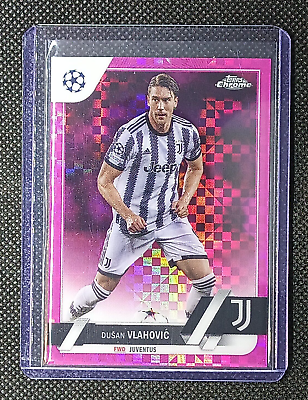 Dusan Vlahovic 2022-23 Topps Chrome UEFA Pink X-fractor Dusan Vlahovic 2022-23 Topps Chrome UEFA Pink X-fractor