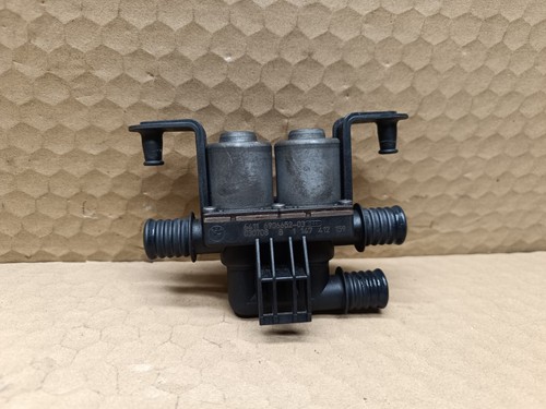 BMW E39 530i 525i E65 745 2001-03 KÜHLMITTEL HEIZUNGSPUMPE VENTIL 6906652